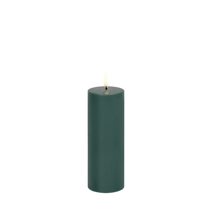 Uyuni Pine Green Smooth Pillar Candle