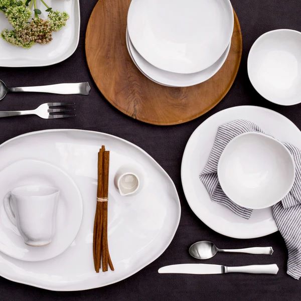 VIETRI Forma Cloud Salad Plate