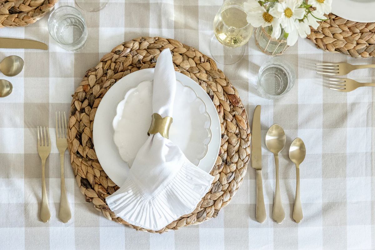 Scalloped Brass Napkin Ring