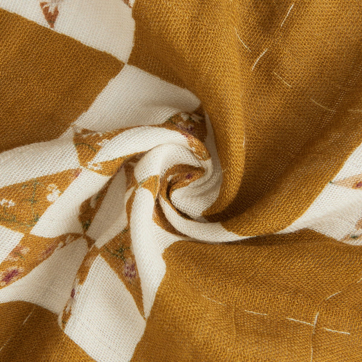 Milkbarn Quilt Organic Cotton Swaddle Blanket