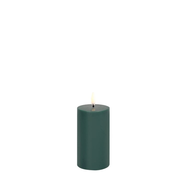 Uyuni Pine Green Smooth Pillar Candle