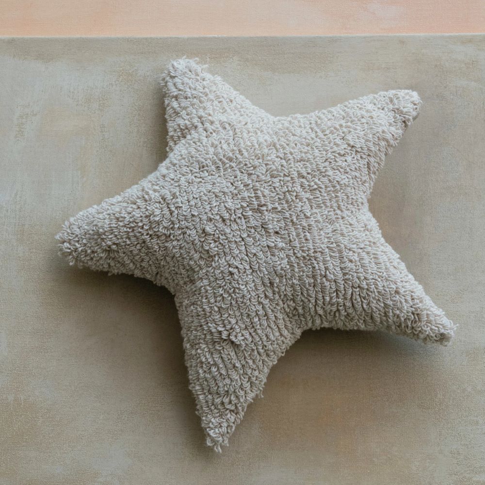 Star Shaped Cotton Tufted Pillow, Natural