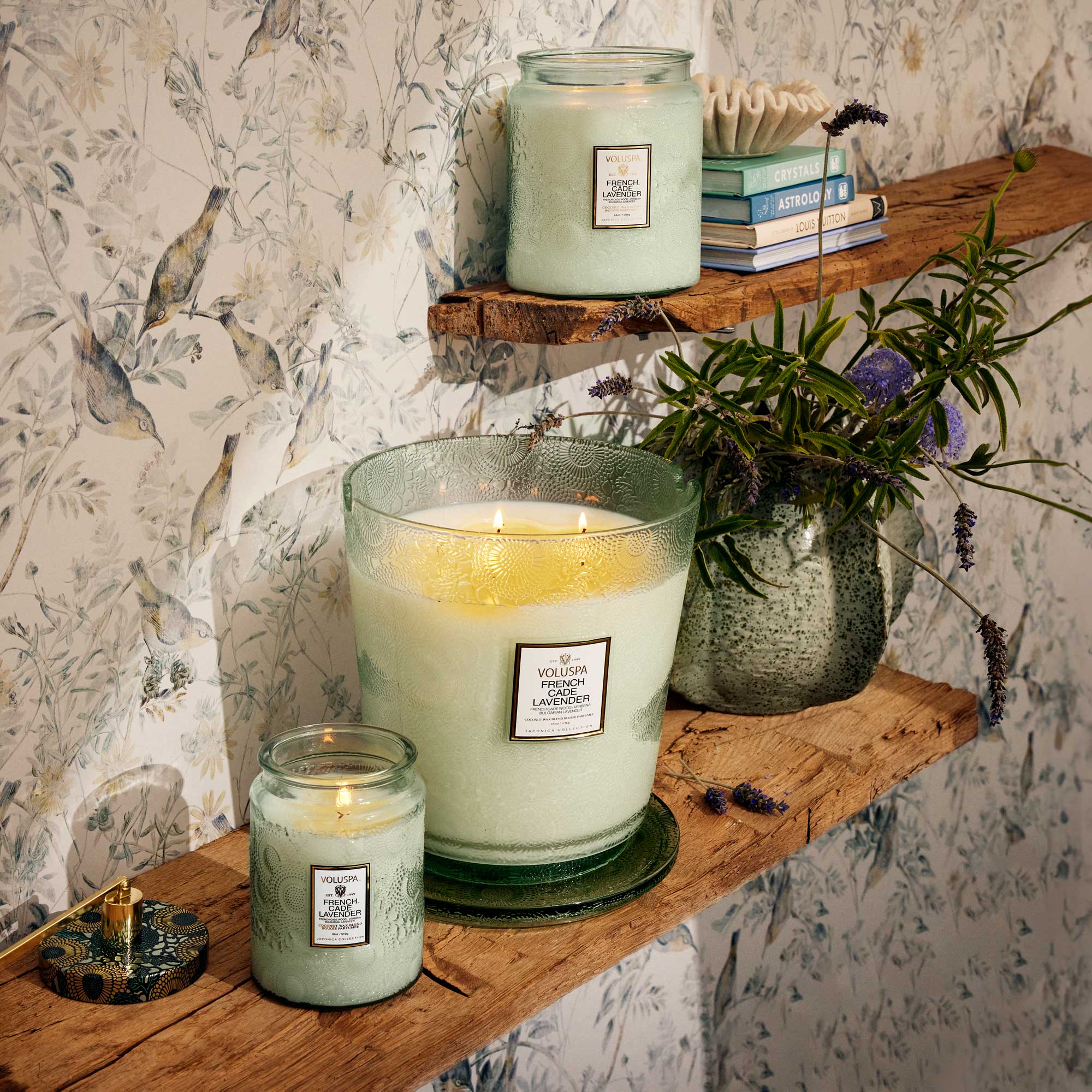 Voluspa French Cade Lavender Large Jar Candle - Image 3
