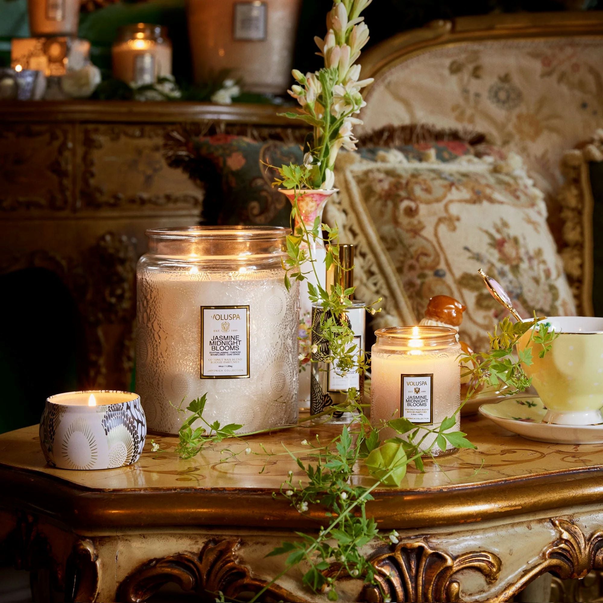 Voluspa Jasmine Midnight Blooms Mini Tin Candle - Image 3