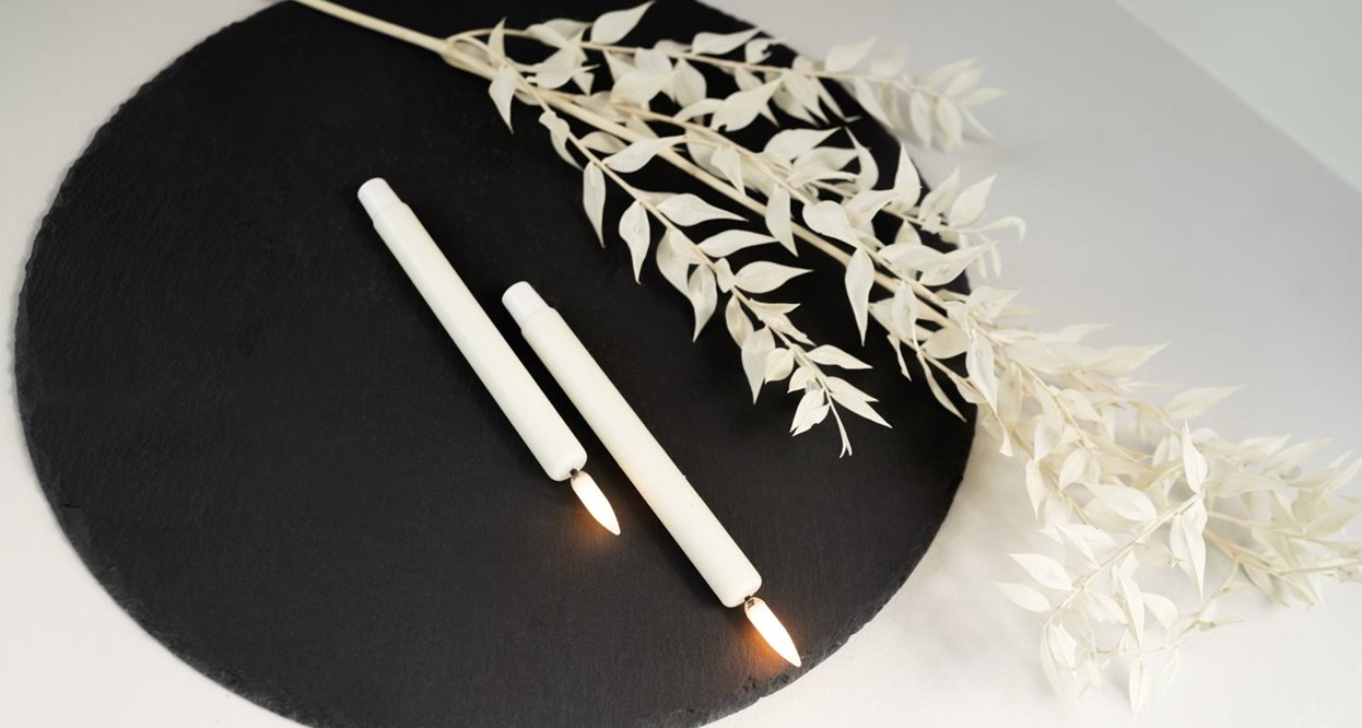Uyuni LED Ivory Mini Taper Candles - Image 2