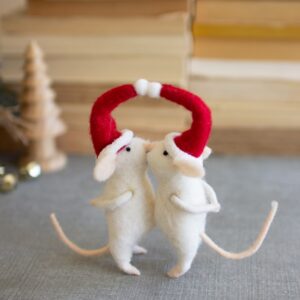 Kissing Felt Christmas Mice