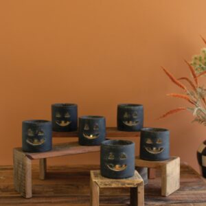 Short Black Clay Jack-o-lantern