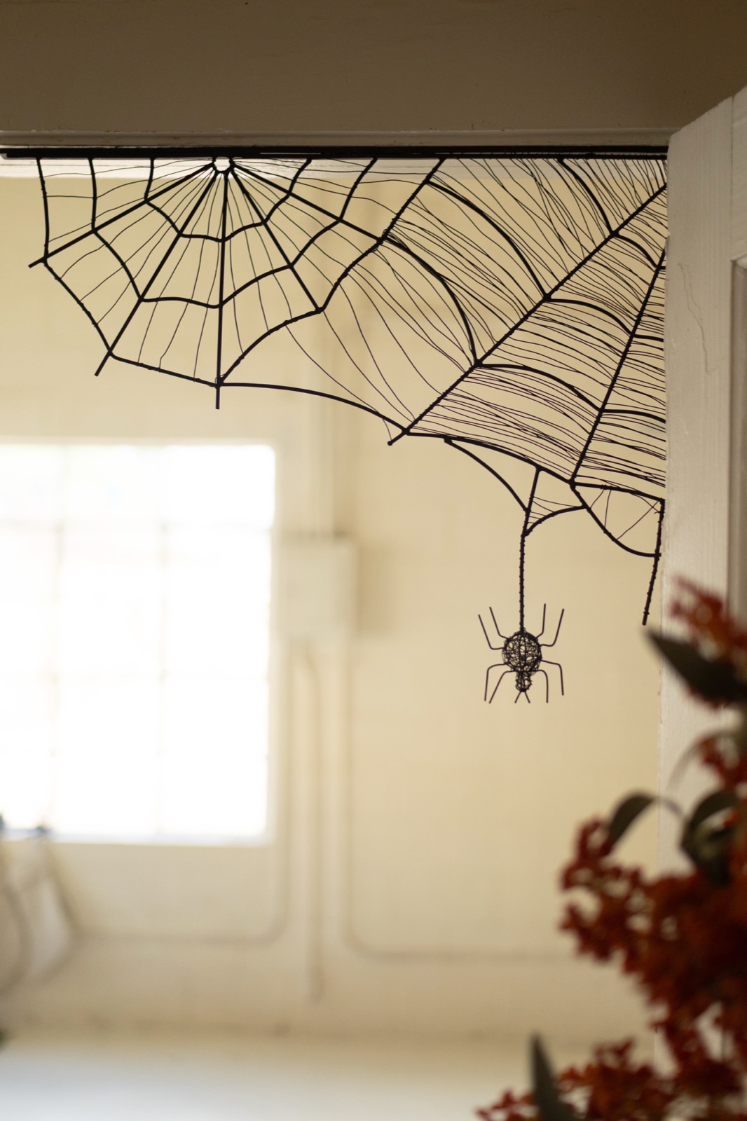 Halloween Spiderweb Corner Bracket