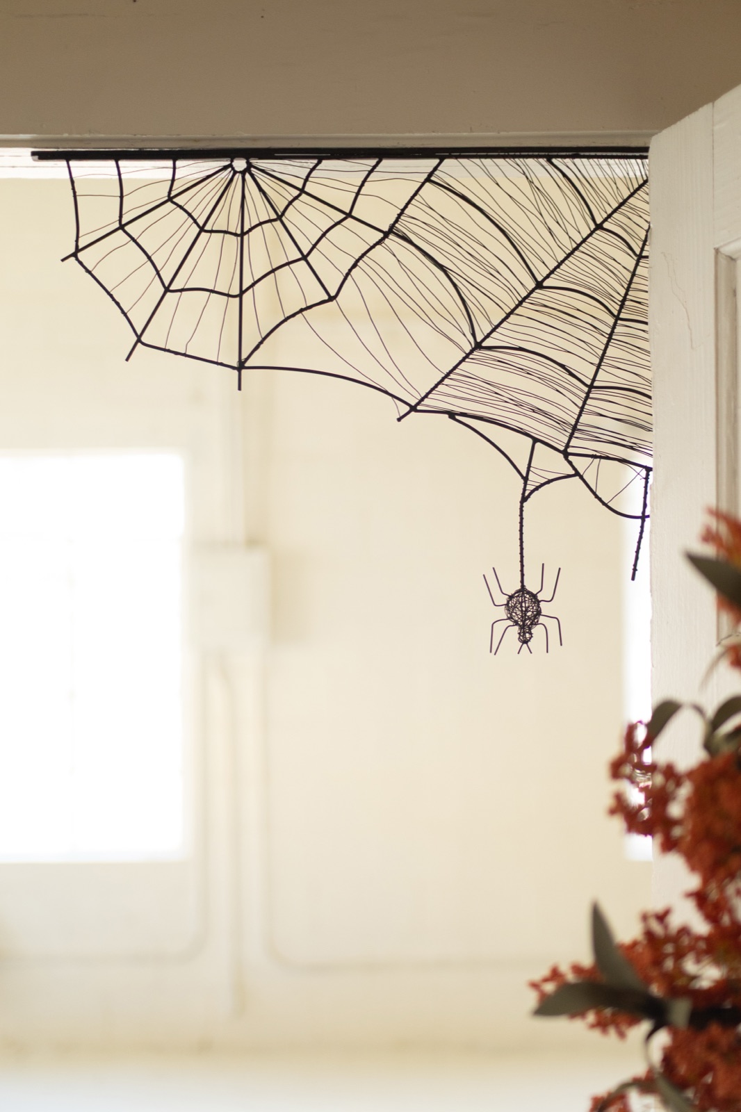 Halloween Spiderweb Corner Bracket