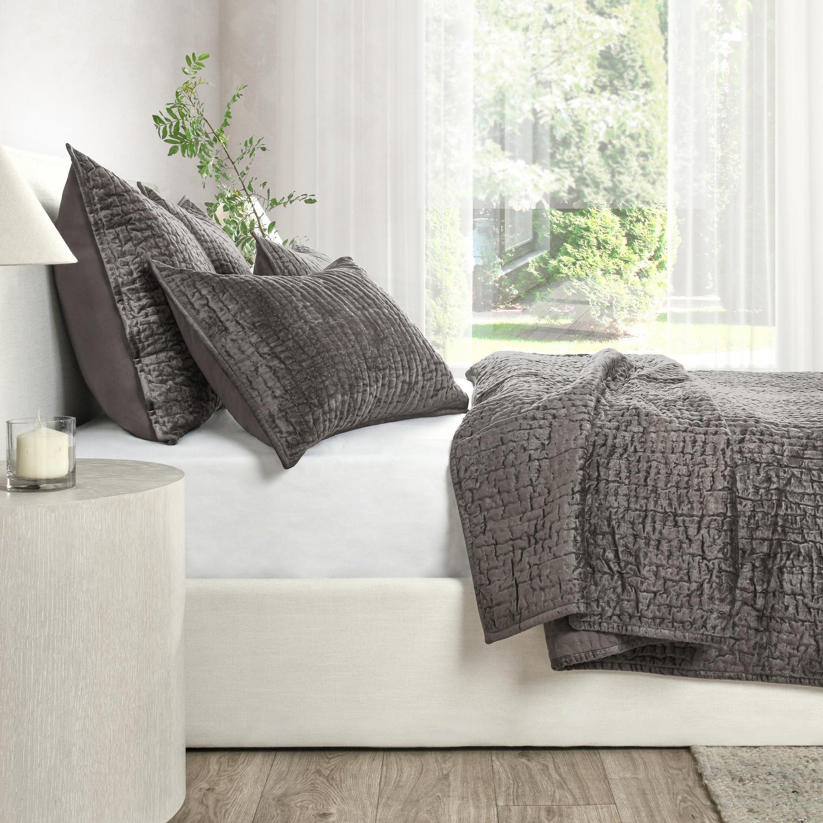 Bari Velvet Desert Quilt Set - view 4