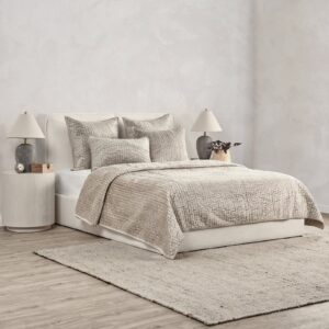 Bari Velvet Pebble Quilt Set
